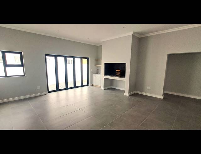 3 BEDROOM HOUSE FOR SALE IN SHELLEY POINT